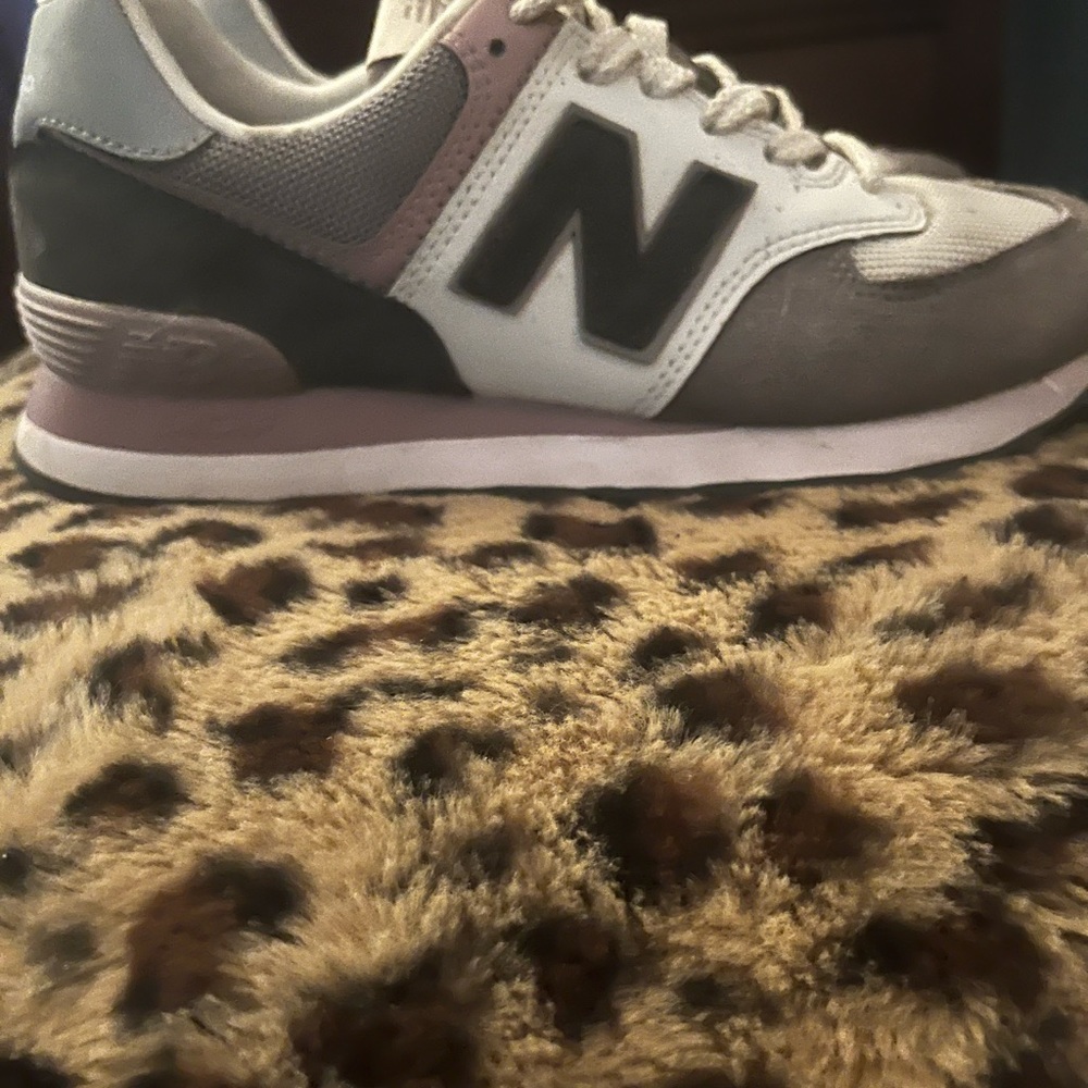 Women’s New balance 574 size 7